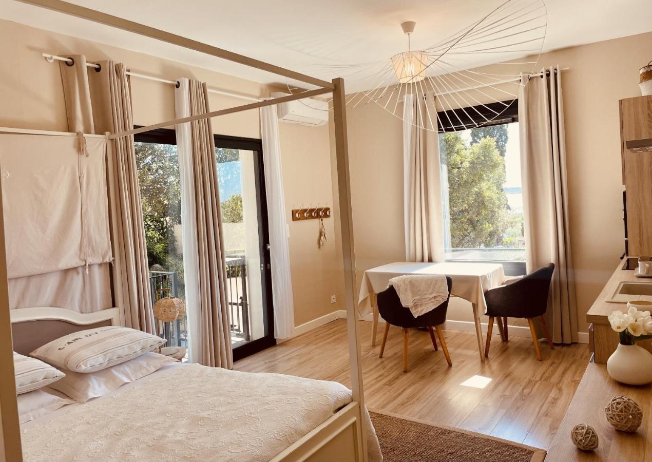Lalagunebages, Panoramic View Bages  Exterior foto