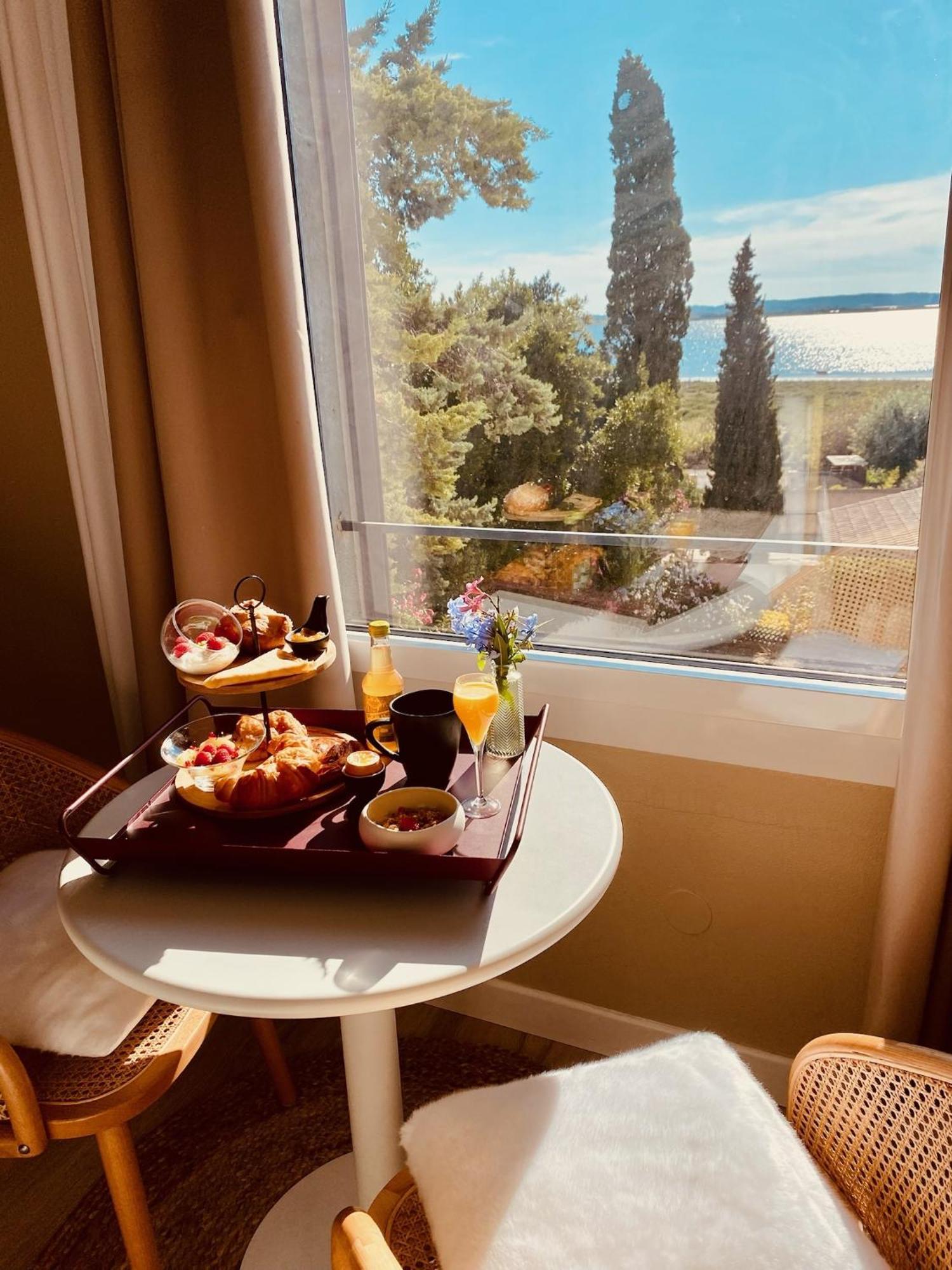 Lalagunebages, Panoramic View Bages  Exterior foto